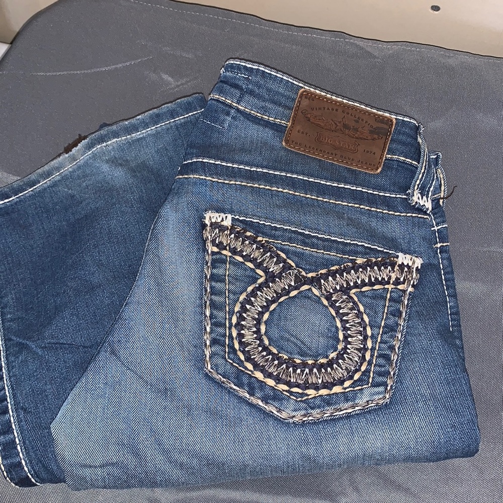 Womens Blue Embroidered Pocket Jeans